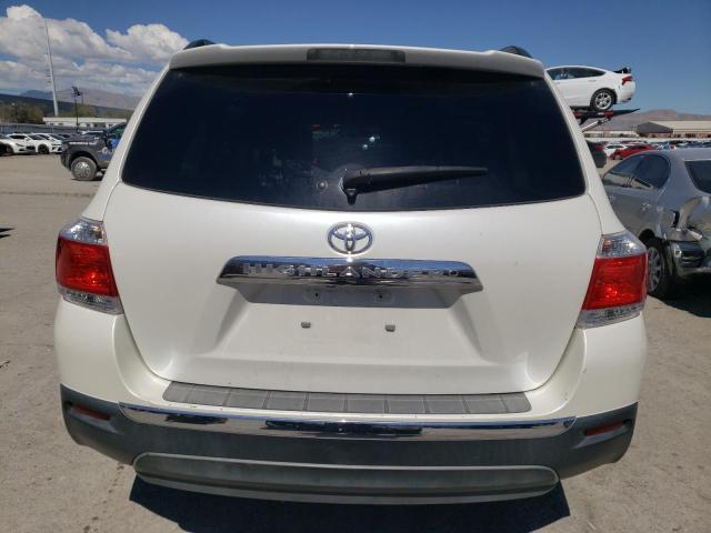 5TDZK3EH5DS117674 - 2013 TOYOTA HIGHLANDER BASE WHITE photo 6