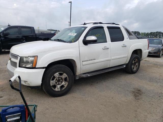 3GNEC12098G104808 - 2008 CHEVROLET AVALANCHE C1500 WHITE photo 1