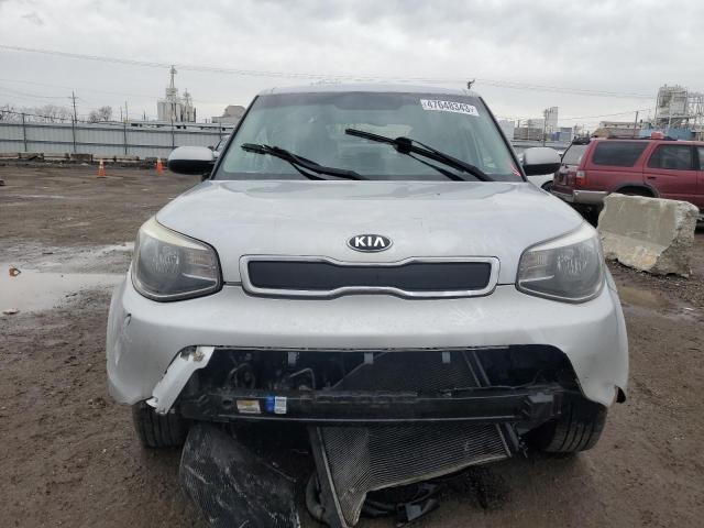 KNDJN2A26G7826693 - 2016 KIA SOUL SILVER photo 5