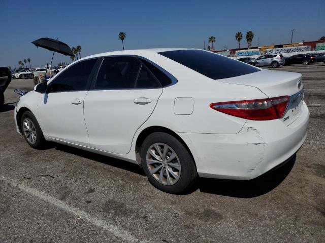 4T4BF1FK5FR504861 - 2015 TOYOTA CAMRY LE WHITE photo 2