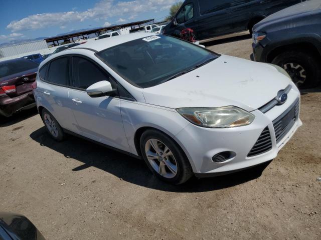 1FADP3K22DL119000 - 2013 FORD FOCUS SE WHITE photo 4