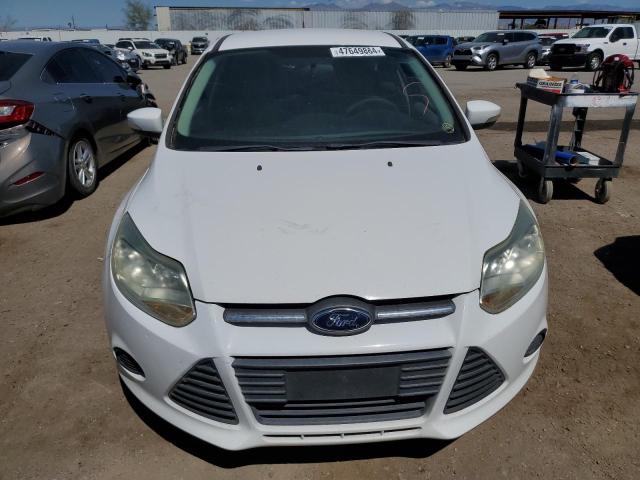 1FADP3K22DL119000 - 2013 FORD FOCUS SE WHITE photo 5