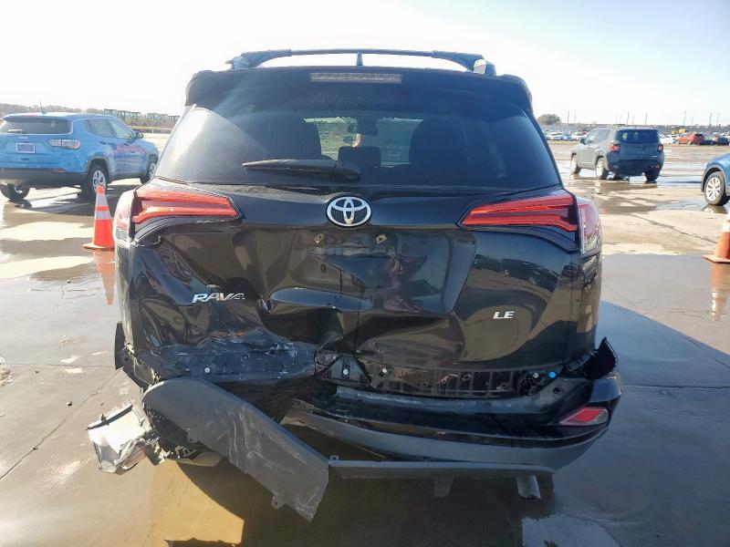 2T3ZFREV5HW376747 - 2017 TOYOTA RAV4 LE Қара фото 6