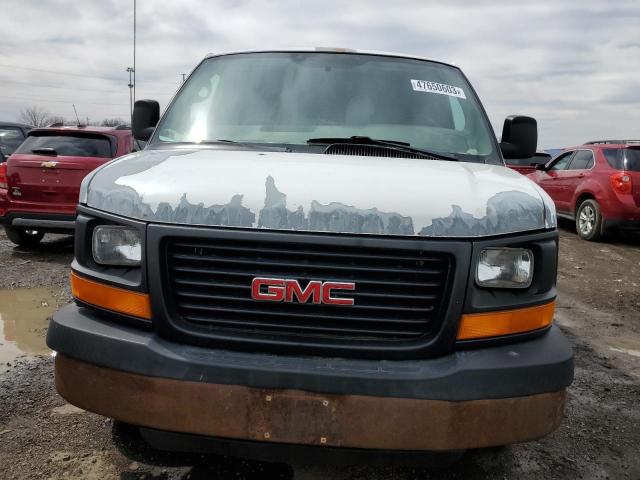 1GTHG35U041218838 - 2004 GMC SAVANA G3500 WHITE photo 5