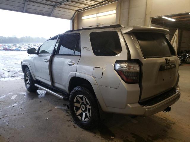 JTEBU5JR6L5791483 - 2020 TOYOTA 4RUNNER SR5/SR5 PREMIUM 银色 照片 2