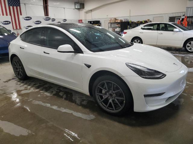 5YJ3E1EA3PF499006 - 2023 TESLA MODEL 3 თეთრი ფოტო 4