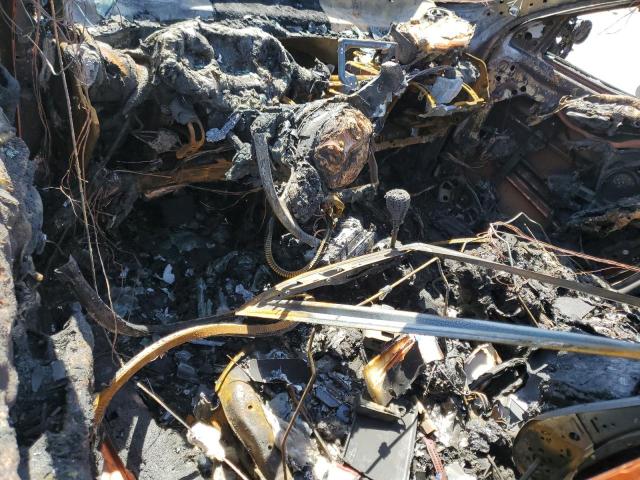 1C4PJMBS3GW155070 - 2016 JEEP CHEROKEE TRAILHAWK ORANGE photo 8