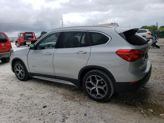 WBXHU7C37J5H42945 - 2018 BMW X1 SDRIVE28I SILVER photo 2