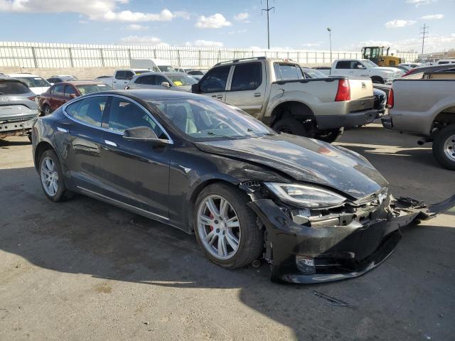 5YJSA1E45LF382717 - 2020 TESLA MODEL S BLACK photo 4