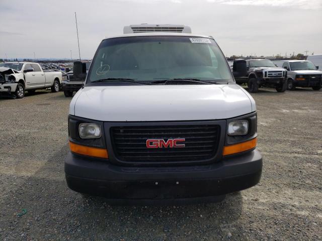 1GTZ7UCF0F1167617 - 2015 GMC SAVANA G3500 WHITE photo 5