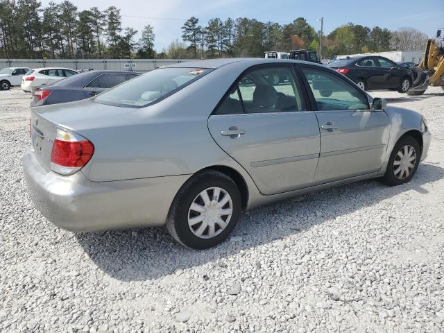 4T1BE32K35U594962 - 2005 TOYOTA CAMRY LE SILVER photo 3