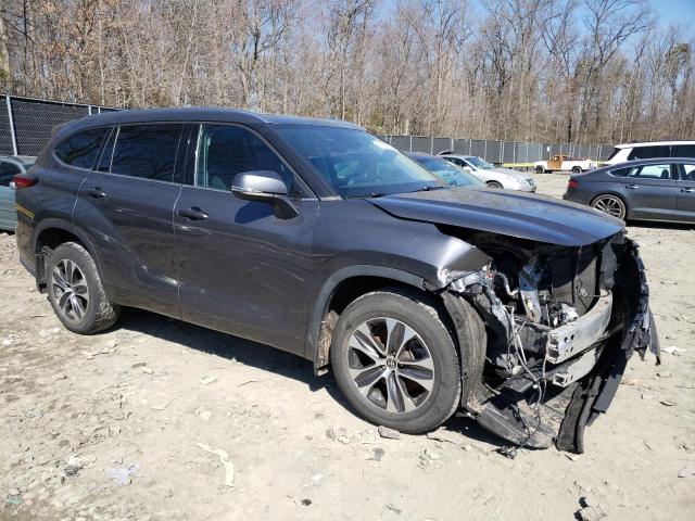 5TDGZRBH4MS528011 - 2021 TOYOTA HIGHLANDER XLE 灰色 照片 4
