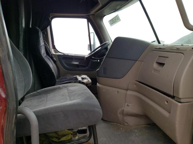 1FUJGLDR7CLBE9669 - 2012 FREIGHTLINER CASCADIA 1 RED photo 5