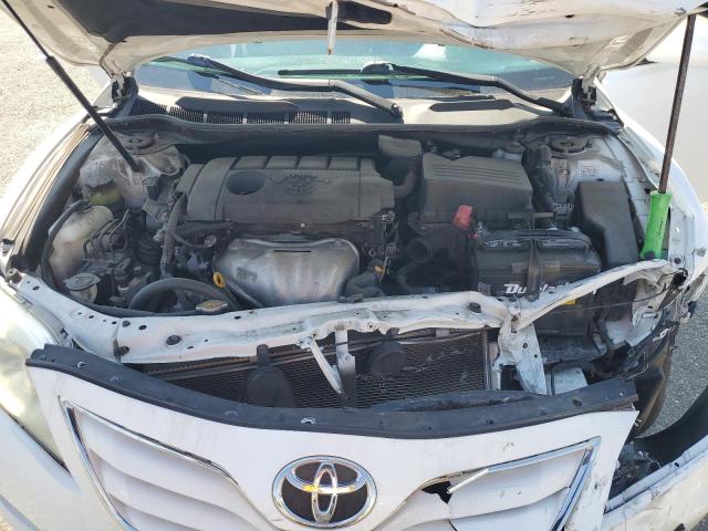 4T4BF3EK5BR196016 - 2011 TOYOTA CAMRY BASE WHITE photo 11