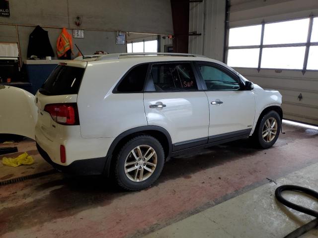 5XYKTCA65FG586587 - 2015 KIA SORENTO LX WHITE photo 3