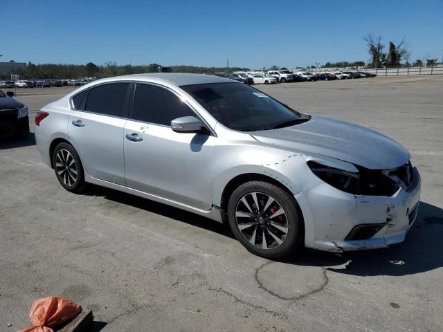 1N4AL3AP9JC176723 - 2018 NISSAN ALTIMA 2.5 SILVER photo 4