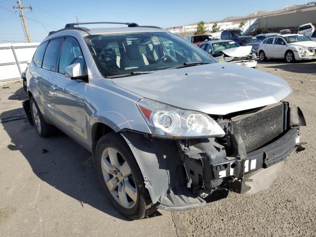 1GNLVHED8AS145423 - 2010 CHEVROLET TRAVERSE LTZ SILVER photo 4