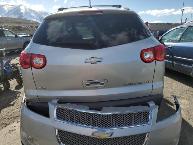 1GNLVHED8AS145423 - 2010 CHEVROLET TRAVERSE LTZ SILVER photo 6