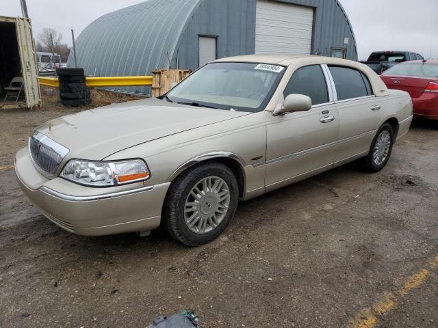 2LNHM82V58X634203 - 2008 LINCOLN TOWN CAR SIGNATURE LIMITED GOLD photo 1