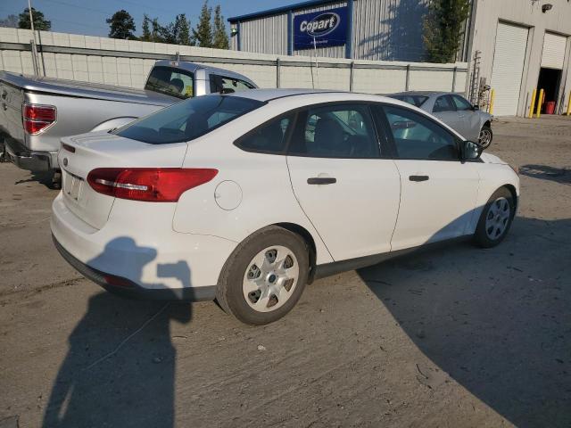 1FADP3E22FL256260 - 2015 FORD FOCUS S WHITE photo 3