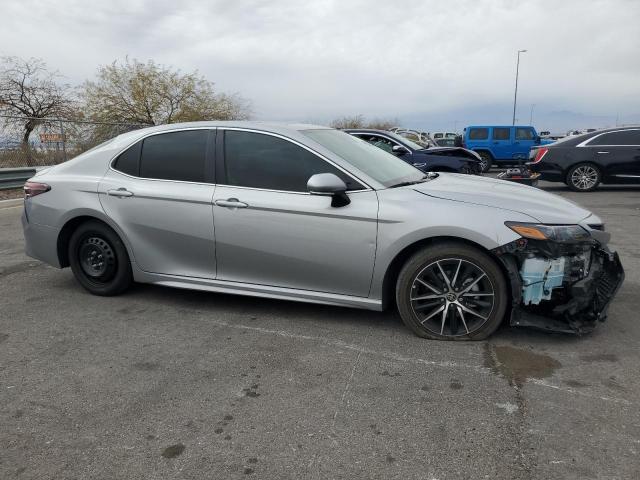 4T1S31AK0RU077376 - 2024 TOYOTA CAMRY SE NIGHT SHADE SILVER photo 4