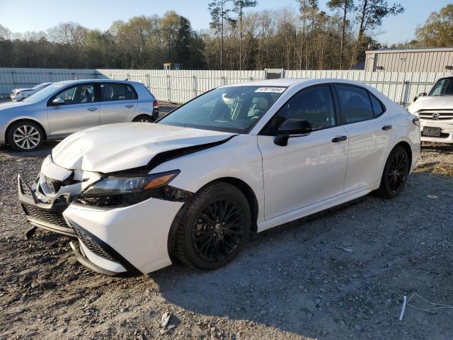 4T1T11AK4MU435243 - 2021 TOYOTA CAMRY SE WHITE photo 1