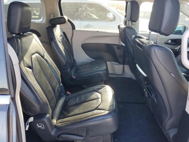 2C4RC1EG9HR622690 - 2017 CHRYSLER PACIFICA TOURING L PLUS GRAY photo 11