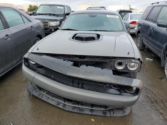 2C3CDZFJXHH586191 - 2017 DODGE CHALLENGER R/T 392 GRAY photo 5