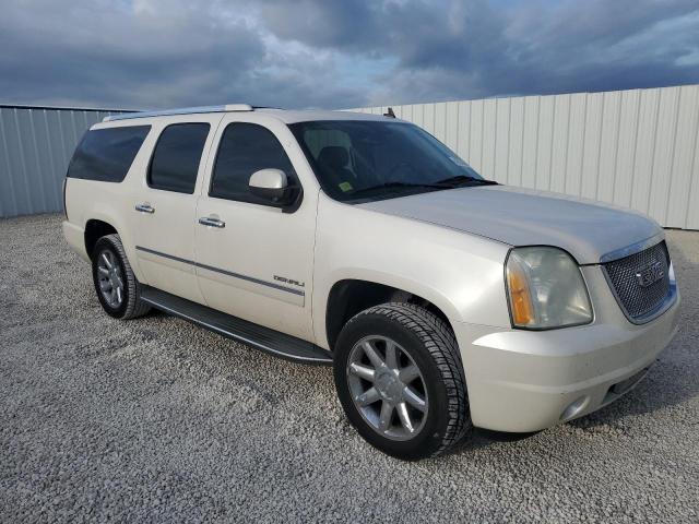 1GKUKMEF9AR182976 - 2010 GMC YUKON XL DENALI WHITE photo 4