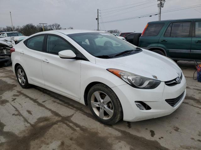 5NPDH4AE4DH439187 - 2013 HYUNDAI ELANTRA GLS WHITE photo 4