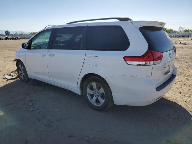 5TDKK3DC5BS022293 - 2011 TOYOTA SIENNA LE WHITE photo 2