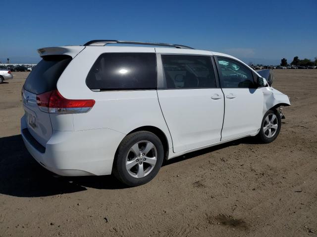 5TDKK3DC5BS022293 - 2011 TOYOTA SIENNA LE WHITE photo 3