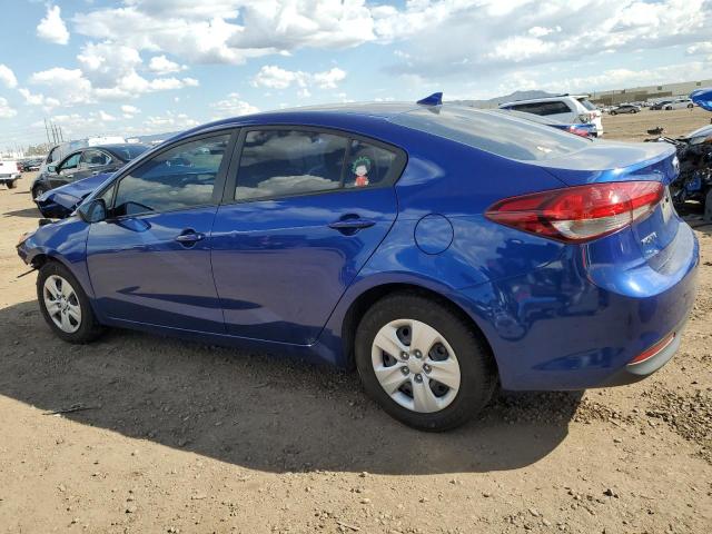 3KPFK4A73HE028269 - 2017 KIA FORTE LX BLUE photo 2