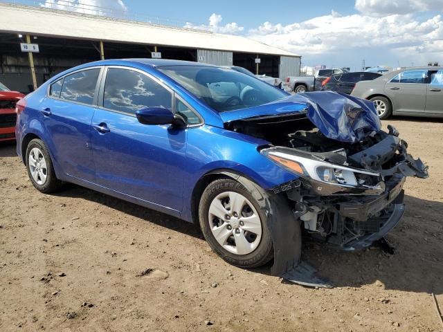 3KPFK4A73HE028269 - 2017 KIA FORTE LX BLUE photo 4