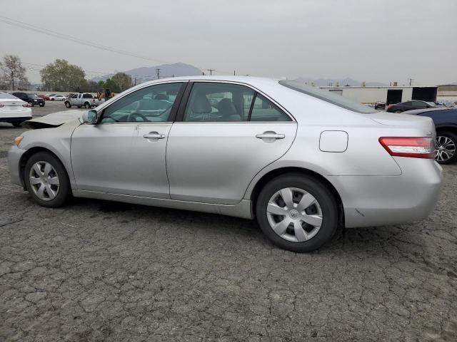 4T4BF3EKXAR012395 - 2010 TOYOTA CAMRY BASE Արծաթագույն լուսանկար 2