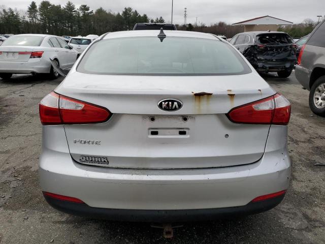 KNAFK4A66F5282006 - 2015 KIA FORTE LX SILVER photo 6