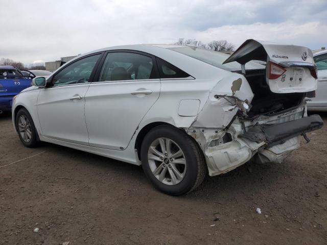 5NPEB4AC0BH132892 - 2011 HYUNDAI SONATA GLS WHITE photo 2