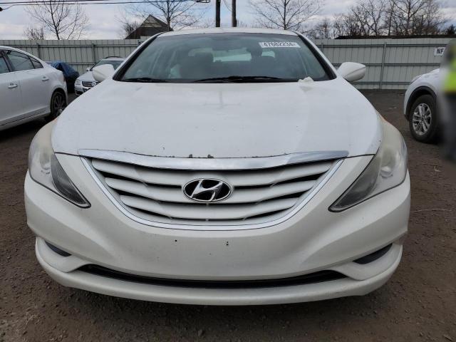 5NPEB4AC0BH132892 - 2011 HYUNDAI SONATA GLS WHITE photo 5