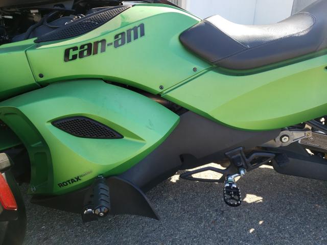 2BXNABC10DV000358 - 2013 CAN-AM SPYDER ROA RS GREEN photo 5