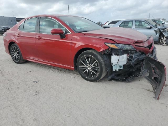 4T1G11AK6PU100992 - 2023 TOYOTA CAMRY SE NIGHT SHADE RED photo 4