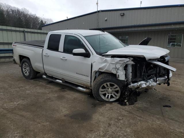 1GCVKREC4JZ382117 - 2018 CHEVROLET SILVERADO K1500 LT WHITE photo 4