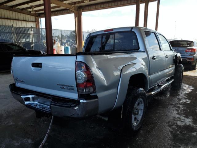 5TFJU4GN8BX008178 - 2011 TOYOTA TACOMA DOUBLE CAB PRERUNNER SILVER photo 3