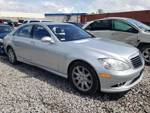 WDDNG71X48A156270 - 2008 MERCEDES-BENZ S 550 SILVER photo 4