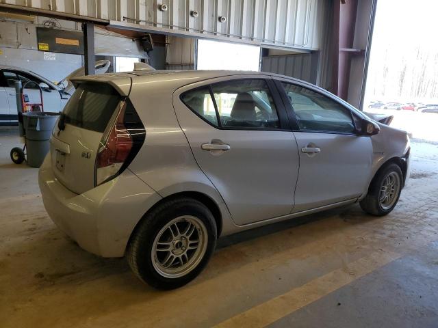 JTDKDTB35G1137333 - 2016 TOYOTA PRIUS C SILVER photo 3