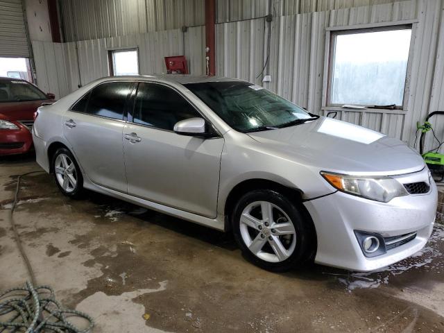 4T1BF1FK2DU242921 - 2013 TOYOTA CAMRY L SILVER photo 4