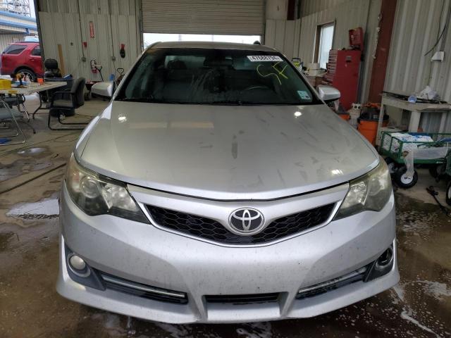 4T1BF1FK2DU242921 - 2013 TOYOTA CAMRY L SILVER photo 5