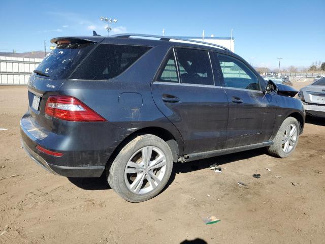 4JGDA5HB8CA029483 - 2012 MERCEDES-BENZ ML 350 4MATIC CHARCOAL photo 3