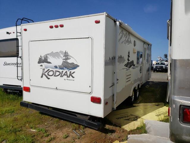 47CTS5M296L115671 - 2006 SKAM KODIAK WHITE photo 4