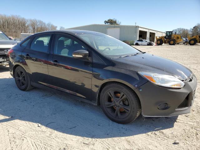 1FADP3F26EL324329 - 2014 FORD FOCUS SE BLACK photo 4