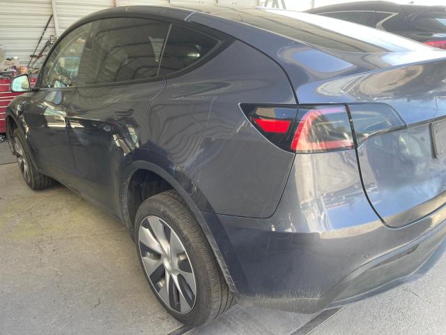 7SAYGDEE2NF359386 - 2022 TESLA MODEL Y رمادي صورة 3